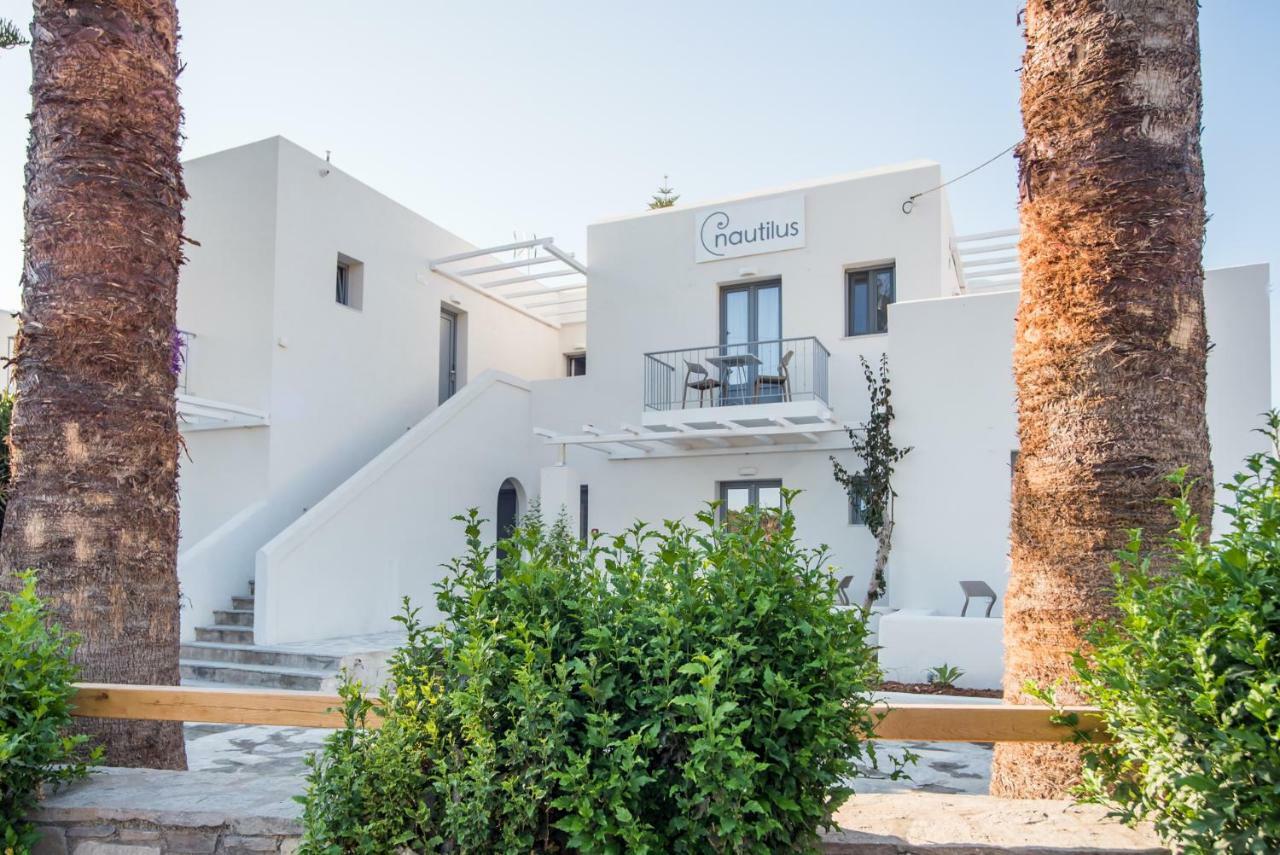 Nautilus Apartments-Suites Parikia  Exterior photo